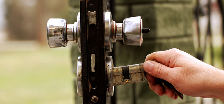 front door latch repair Tarpon Springs